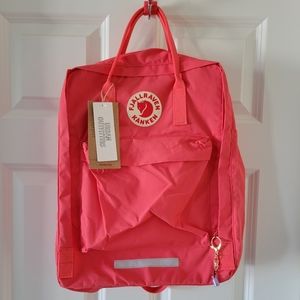 Authentic Fjallraven kanken UO exclusive